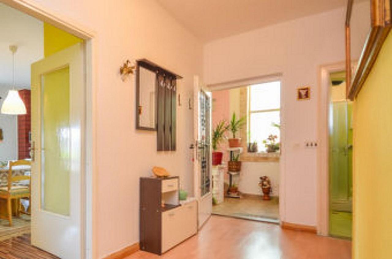 Apartmens Zara Apartment ชิเบนิก ภายนอก รูปภาพ
